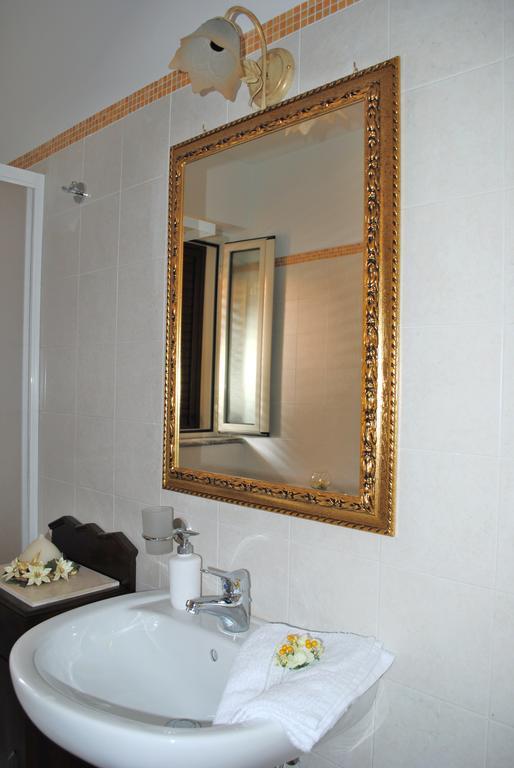 B&B Mareagro Santa Teresa Di Riva Room photo